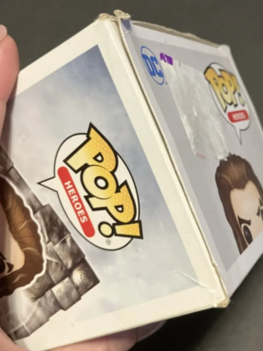 Funko Pop! Vinyl: DC Universe - Aquaman - (w/ Mother Box) - San Diego Comic Con